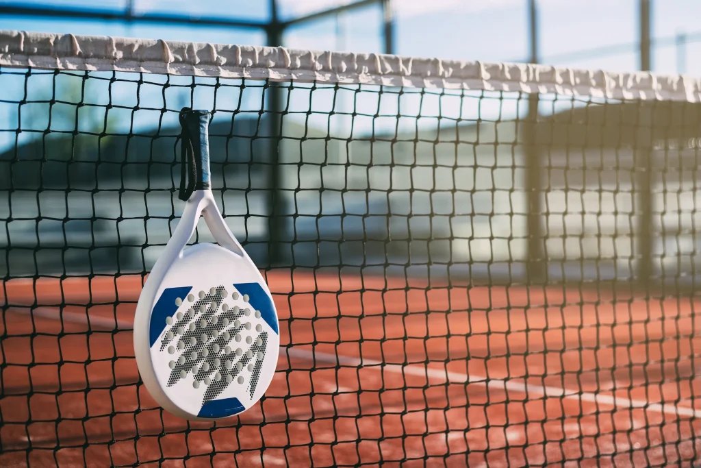 modal usaha lapangan padel